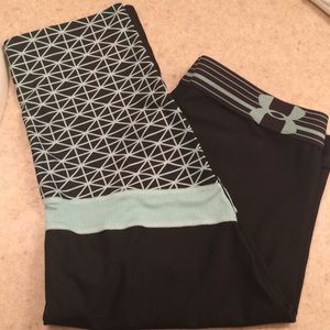 Under armour  crop fit leggings